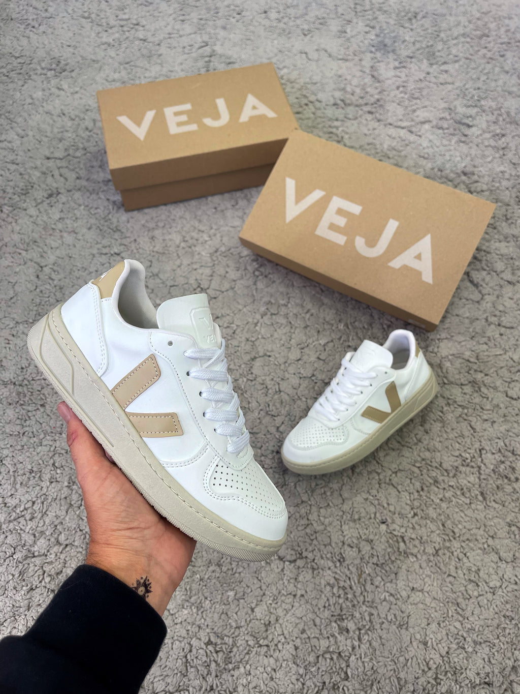 Zapatillas Veja - Blanco con Beige
