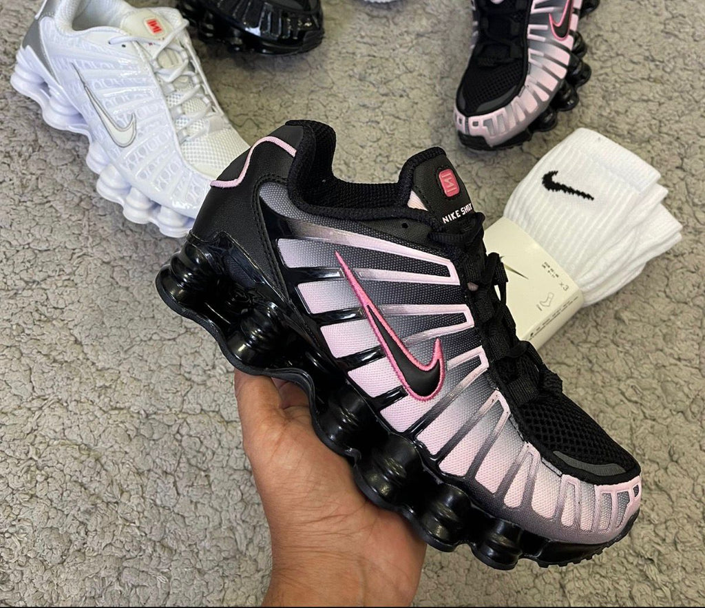 Zapatillas Nike Shox TL - Negro con Rosado