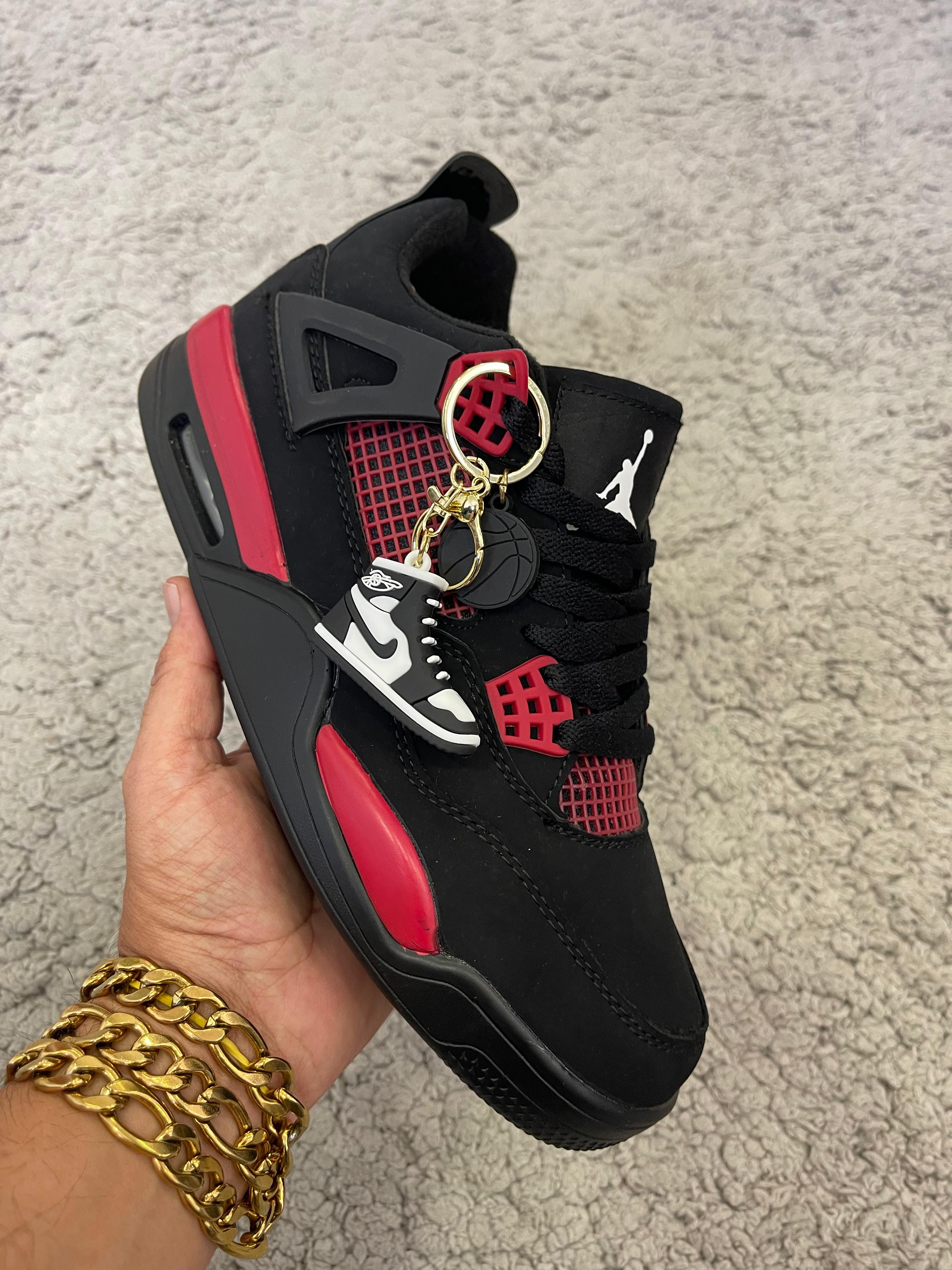 Zapatillas Nike Air Jordan 4 - Negro con Rojo