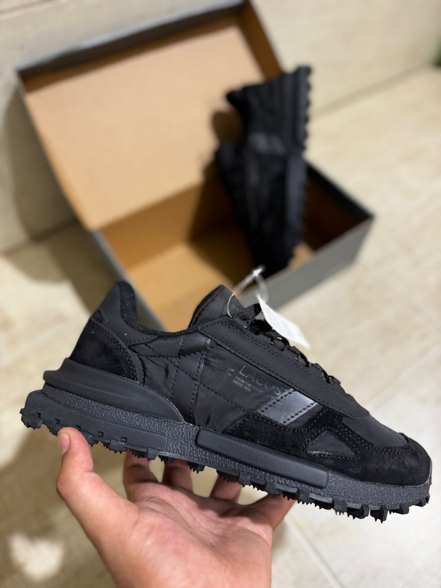 Lacoste - Negro