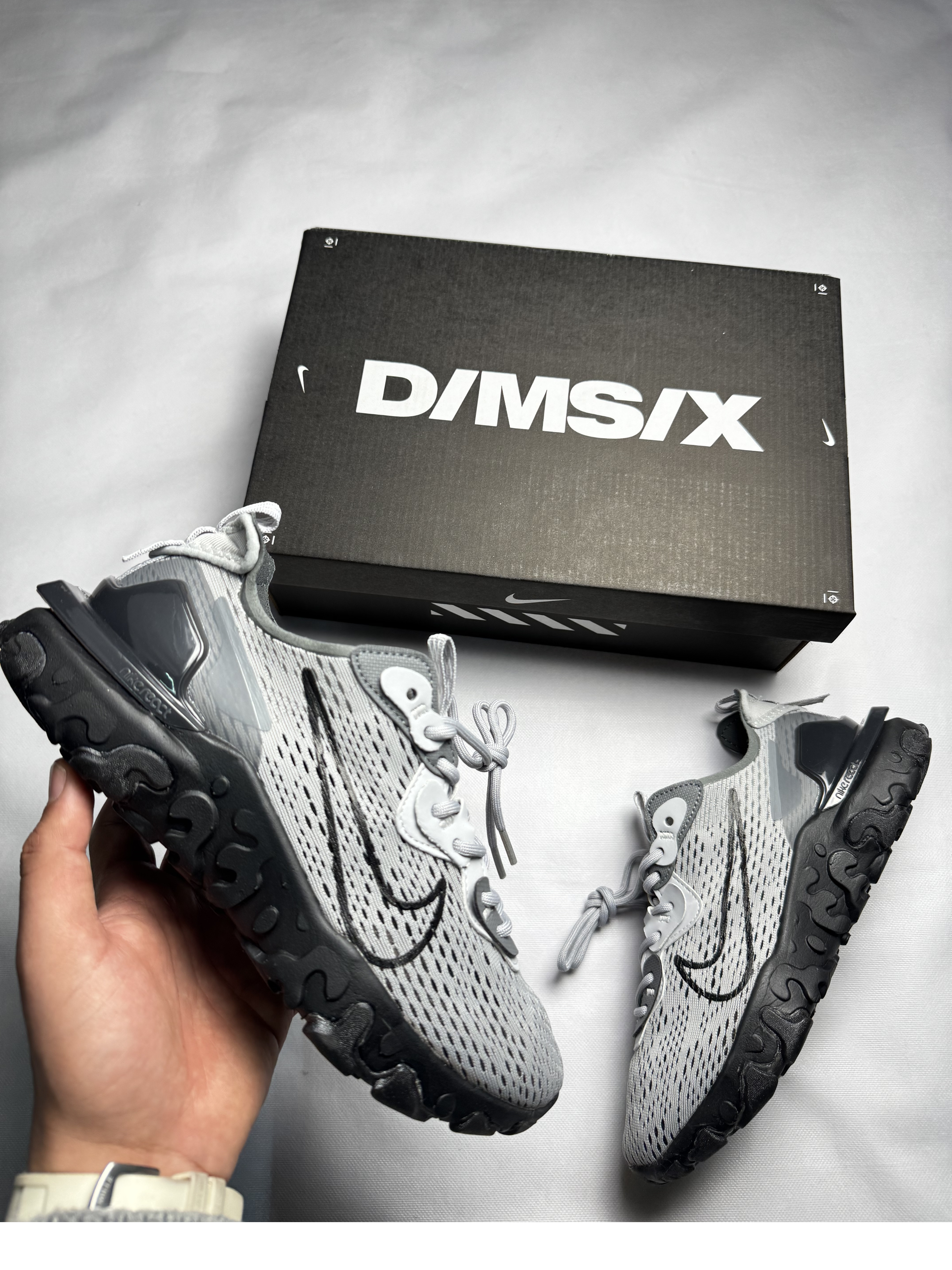 Nike React Vision D/MS/X - Negro con Gris