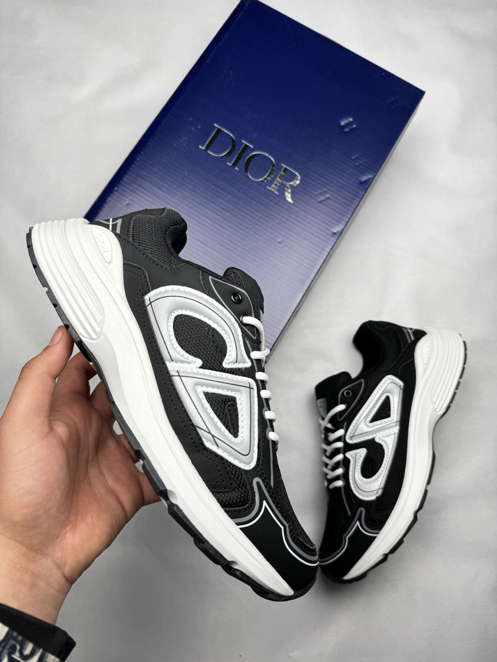 Dior - Negro con Blanco