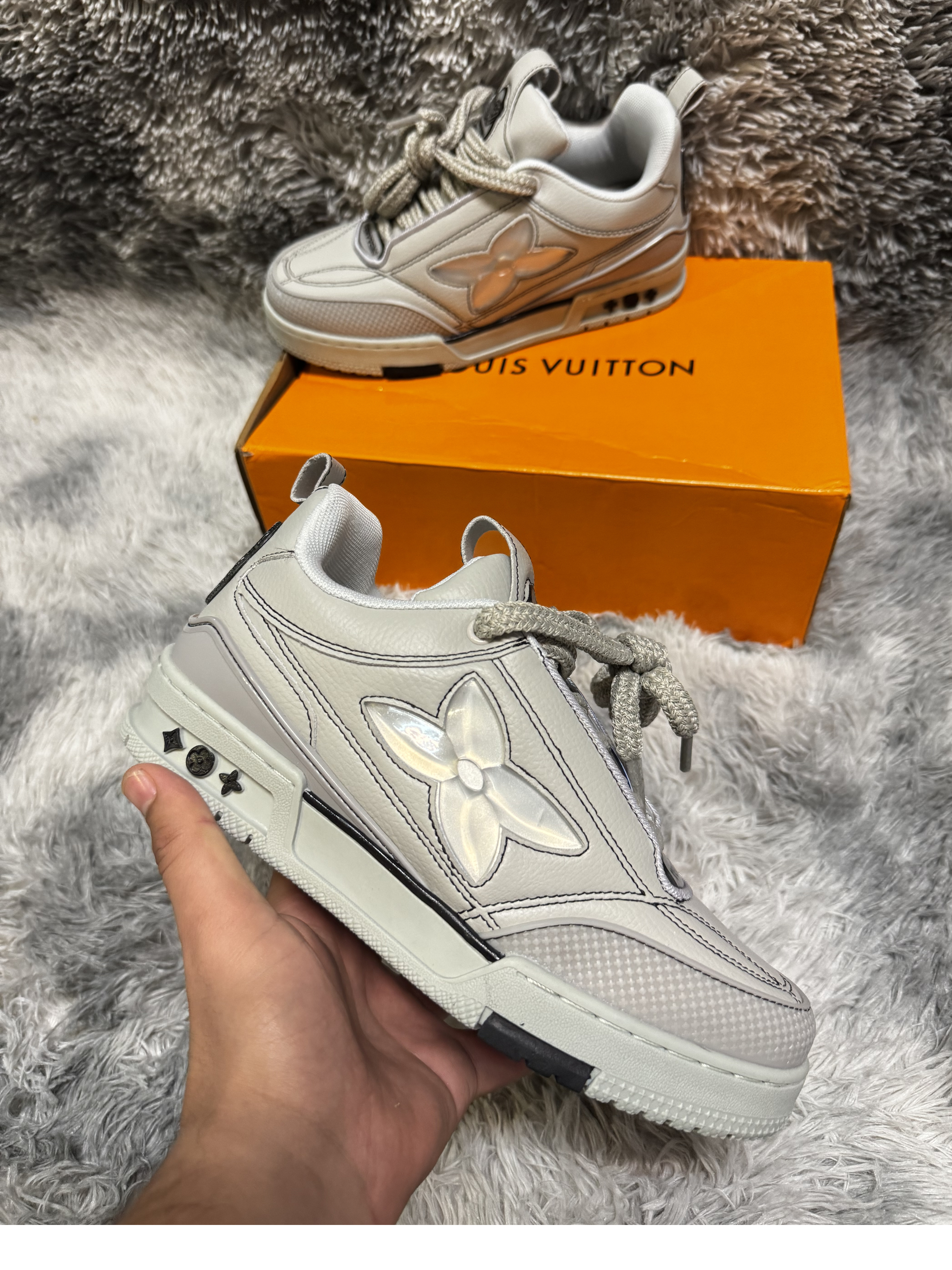 Louis Vuitton SKATE - Gris