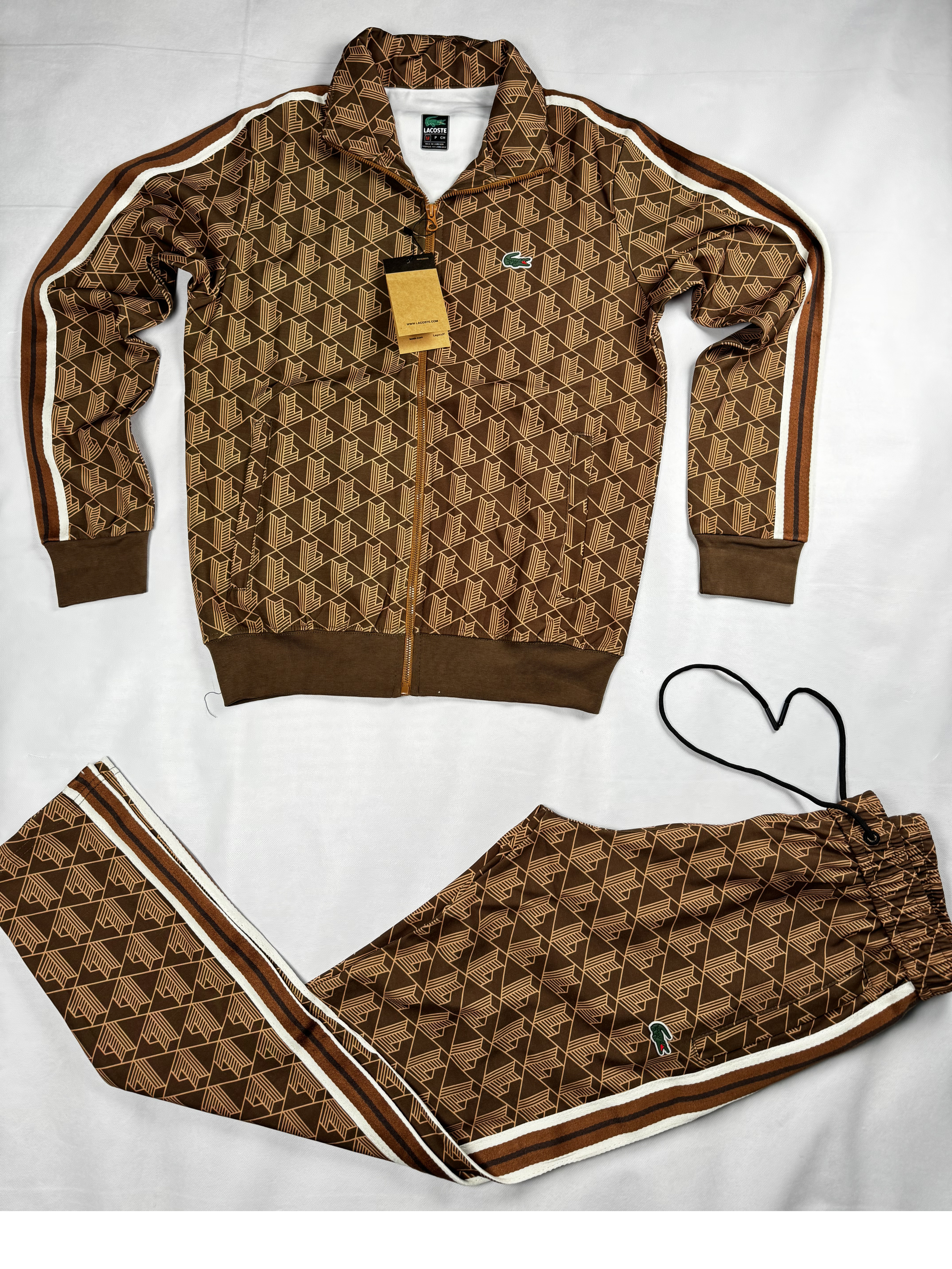 Conjunto Lacoste - Marrón