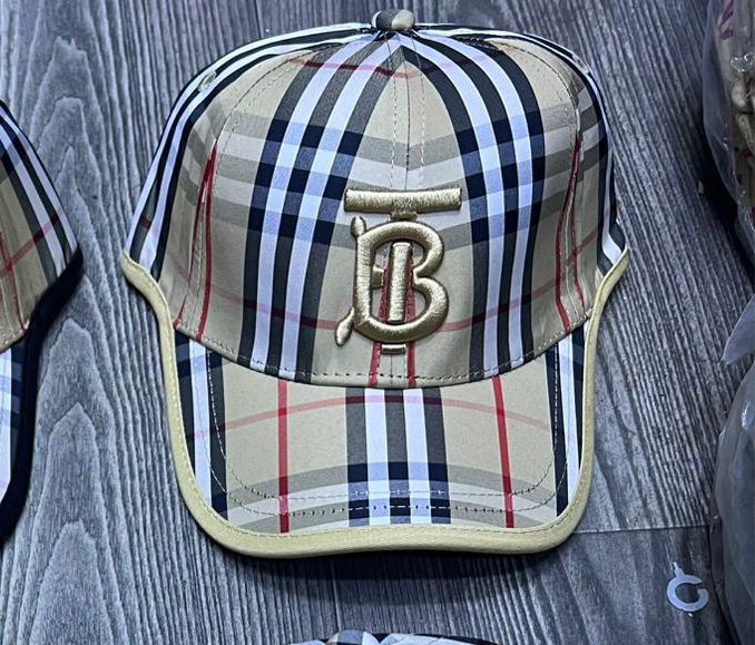 Gorra Burberry - Beige