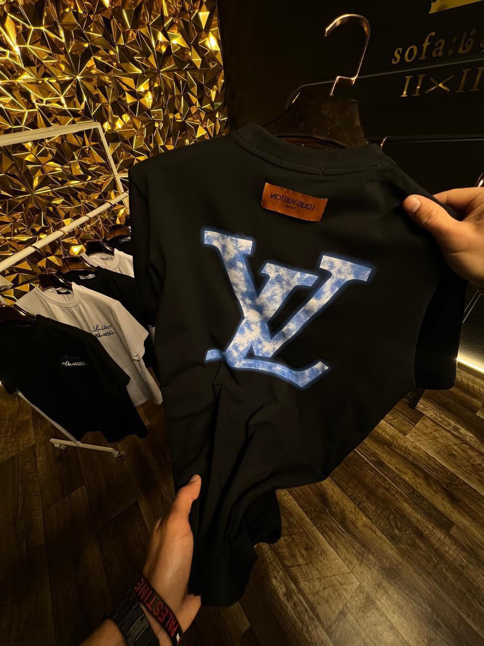 Camiseta Louis Vuitton - Negro