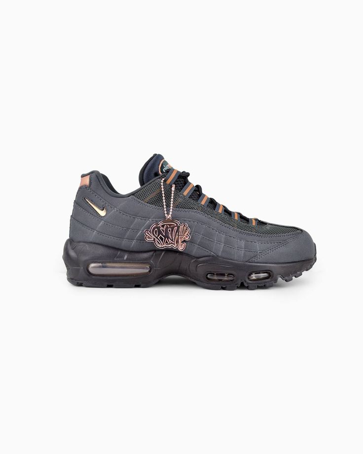 Air Max 95 - Negro con Naranja