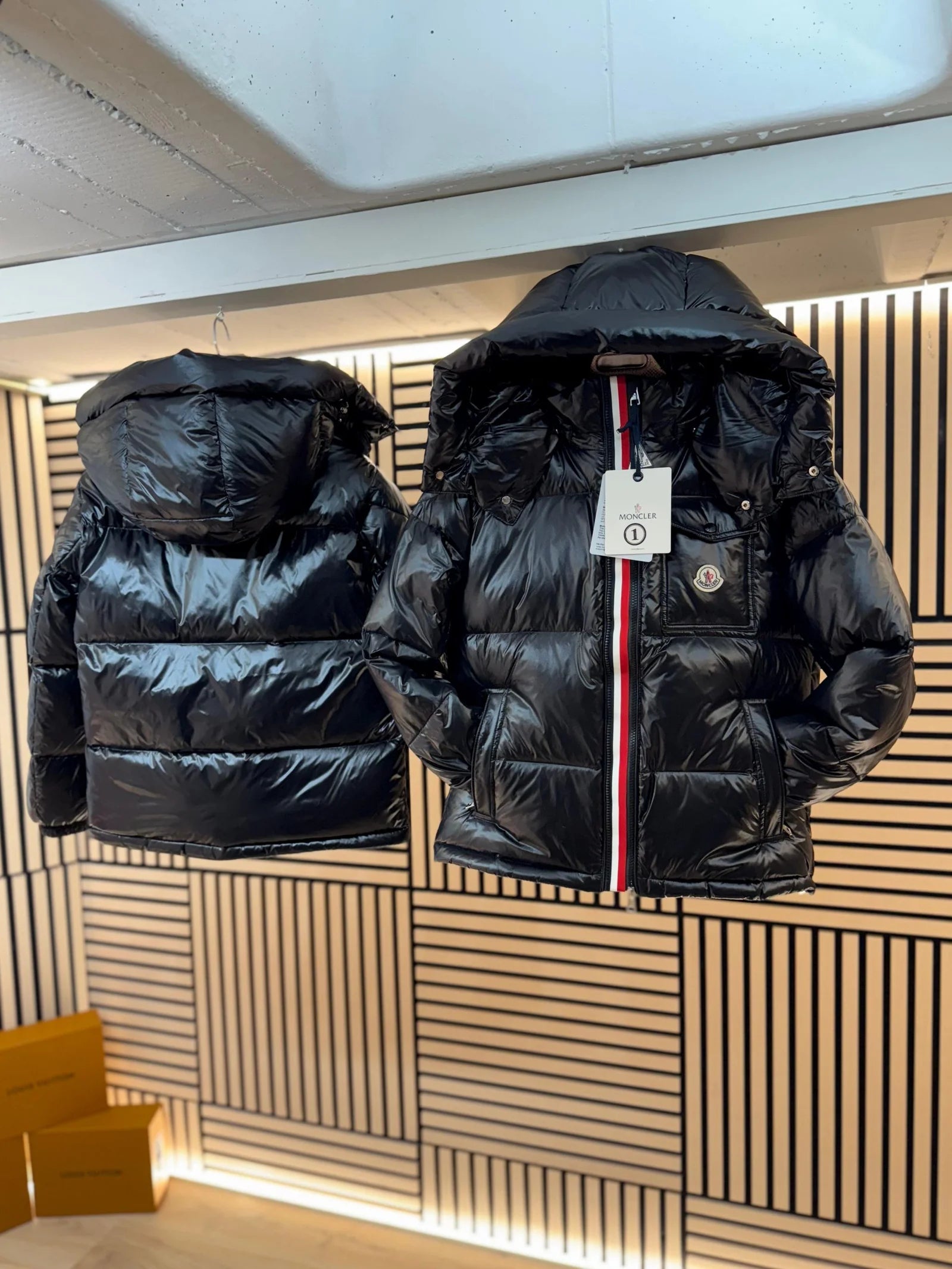 CHAQUETA MONCLER - Negro