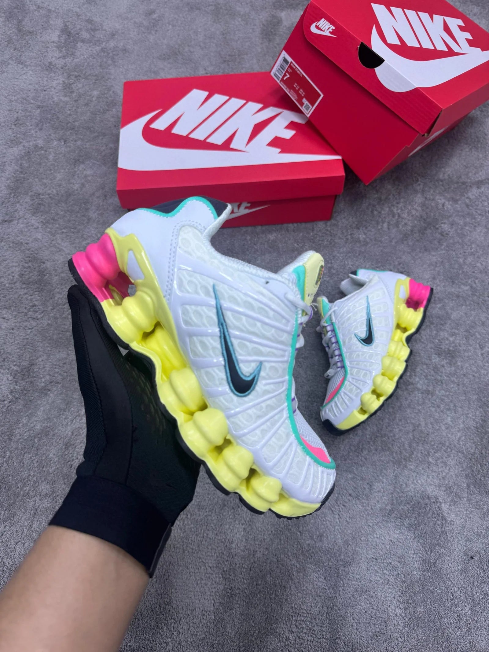 ZAPATILLA NIKE SHOX - Blanco Multi-Color