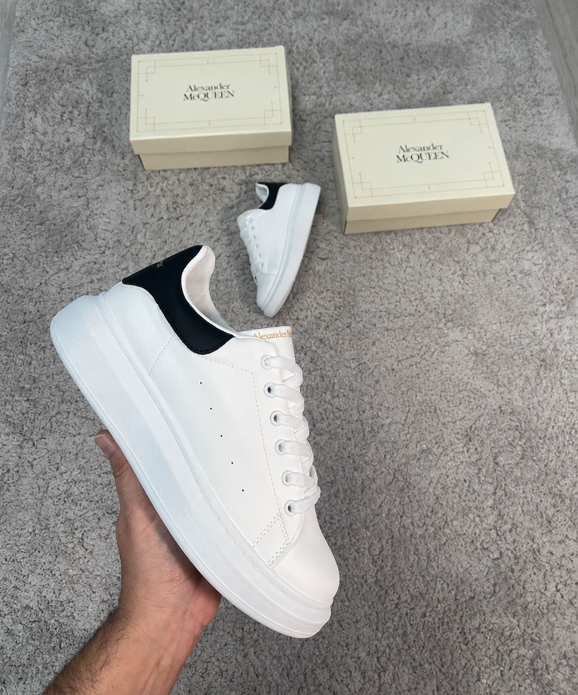 Zapatillas Alexander Mcqueen - Blanco con Negro