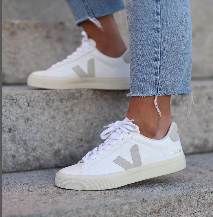 Zapatillas Veja - Blanco con Beige