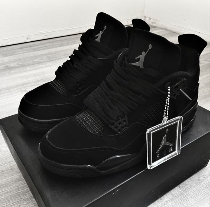 Zapatillas Nike Air Jordan 4 - Negro