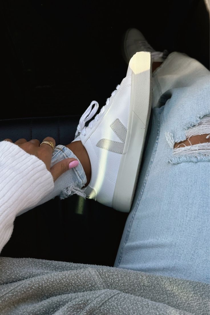 Zapatillas Veja - Blanco con Beige